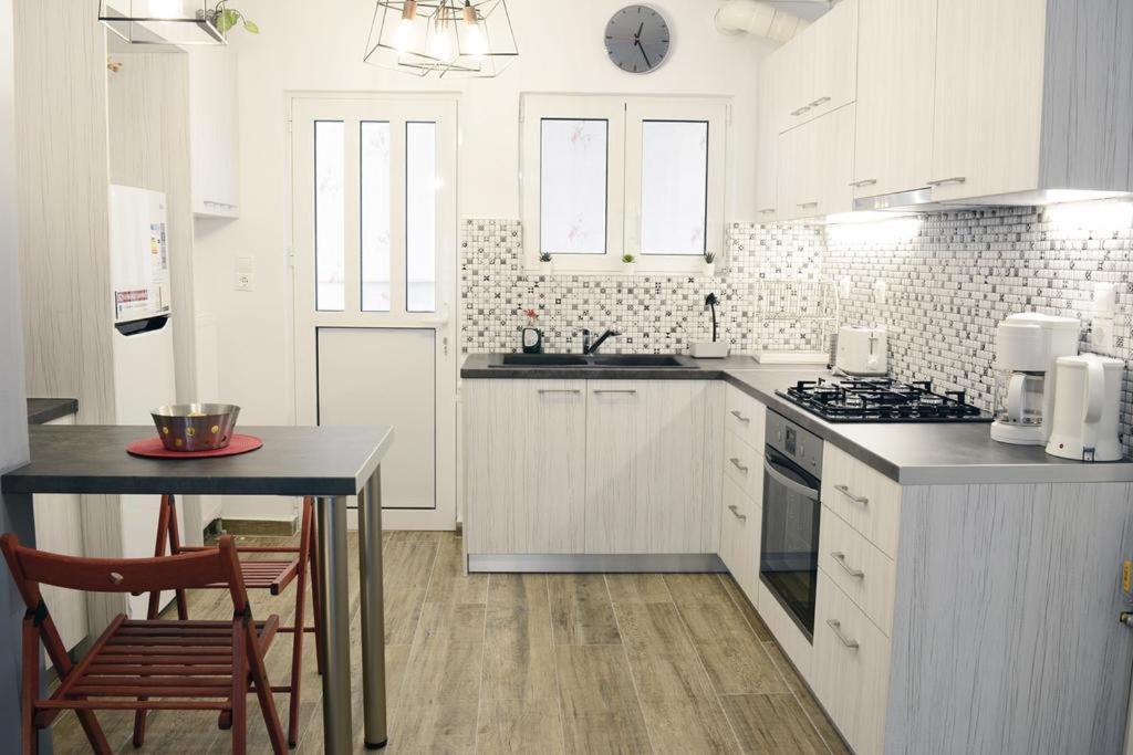 Athens City Poppy'S Dreamy Apartment, Thissio מראה חיצוני תמונה